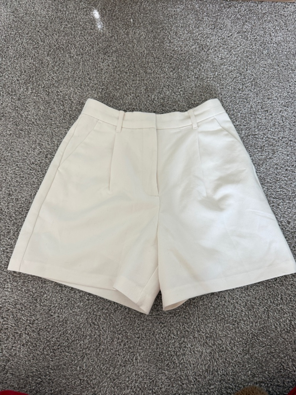 Abercrombie High Rise Tailored Shorts